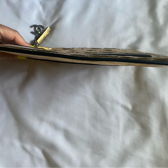 CHANEL Oversized Gold Leather Clutch - Picture 10 of 10